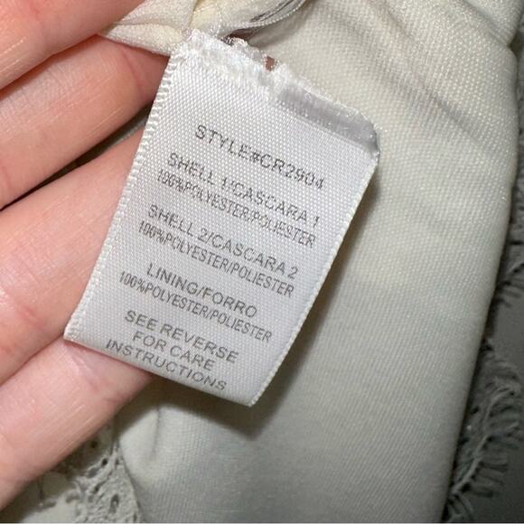 Forever 21 Lace Cutout Tie Front Romper Size Large - Picture 8 of 16